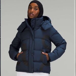 Lululemon Wunder Puff Jacket Wordmark True Navy size 4 NWOT RARE